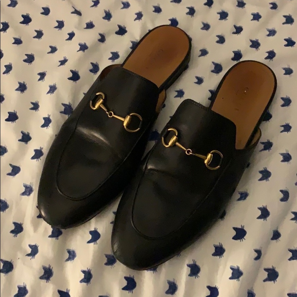 Gucci Leather Princetown Slippers - Black